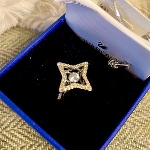 Swarovski DC Star ring. NWT. Size 7. Beautiful floating crystal center!